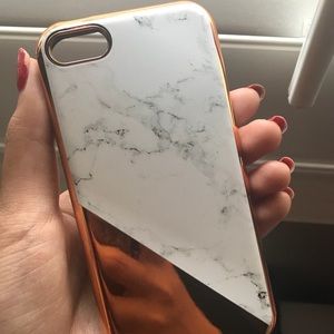 White marble and rose gold iPod 5 case